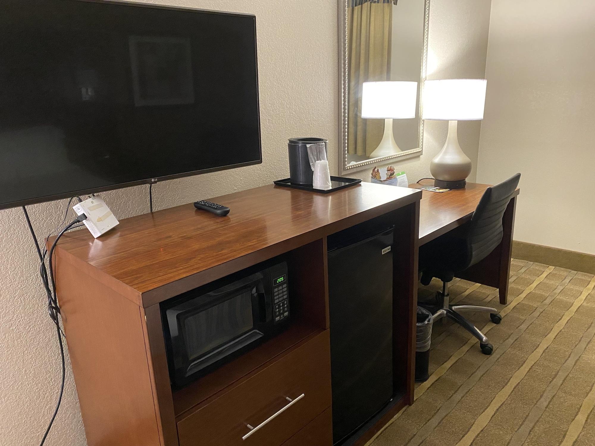Wyndham Garden Warsaw Hotel Екстериор снимка