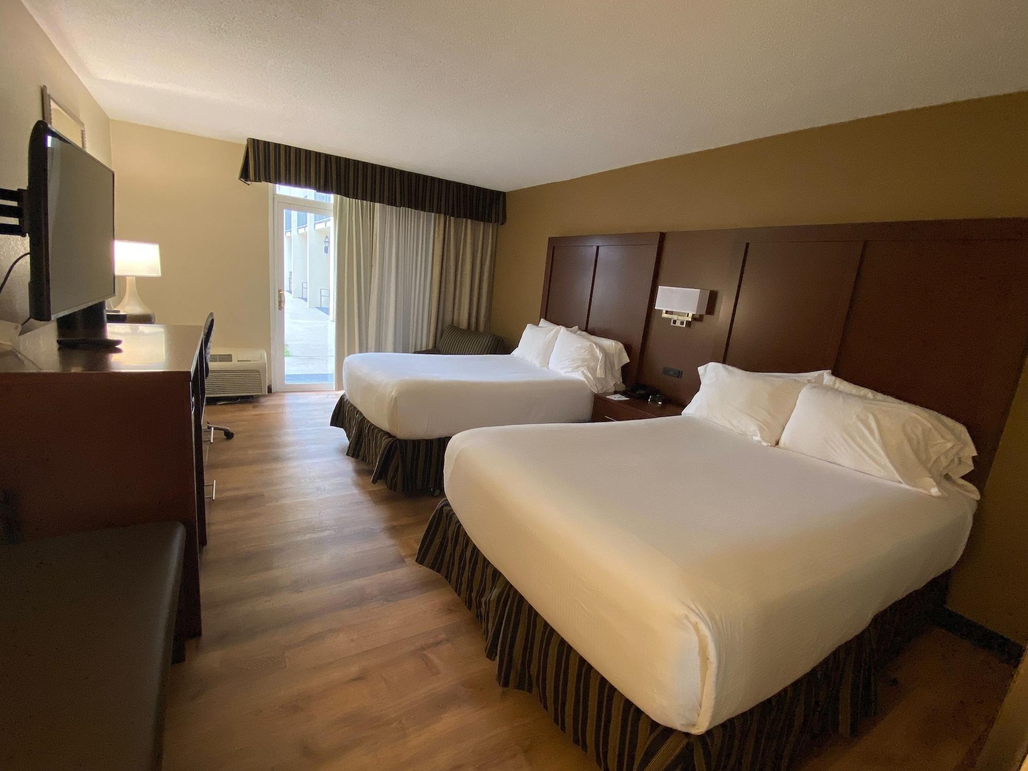 Wyndham Garden Warsaw Hotel Екстериор снимка
