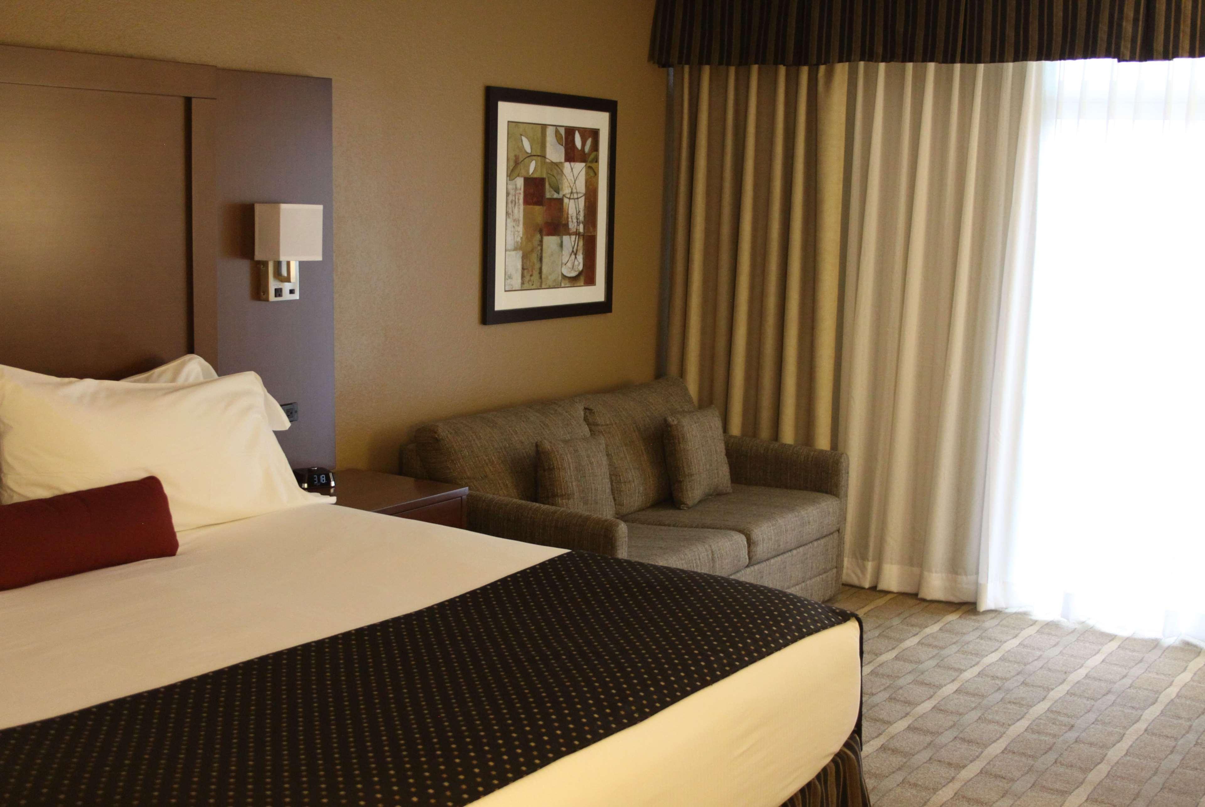 Wyndham Garden Warsaw Hotel Екстериор снимка