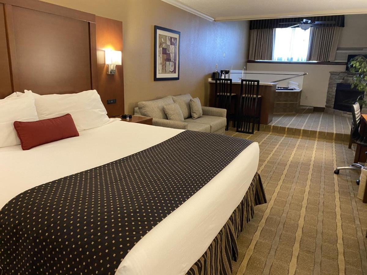 Wyndham Garden Warsaw Hotel Екстериор снимка