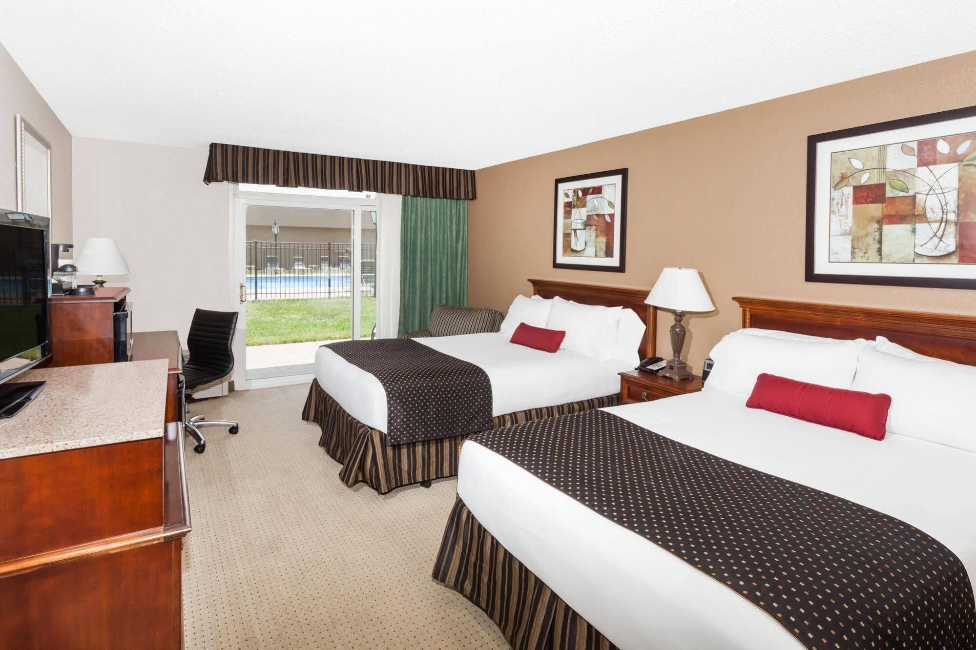Wyndham Garden Warsaw Hotel Екстериор снимка